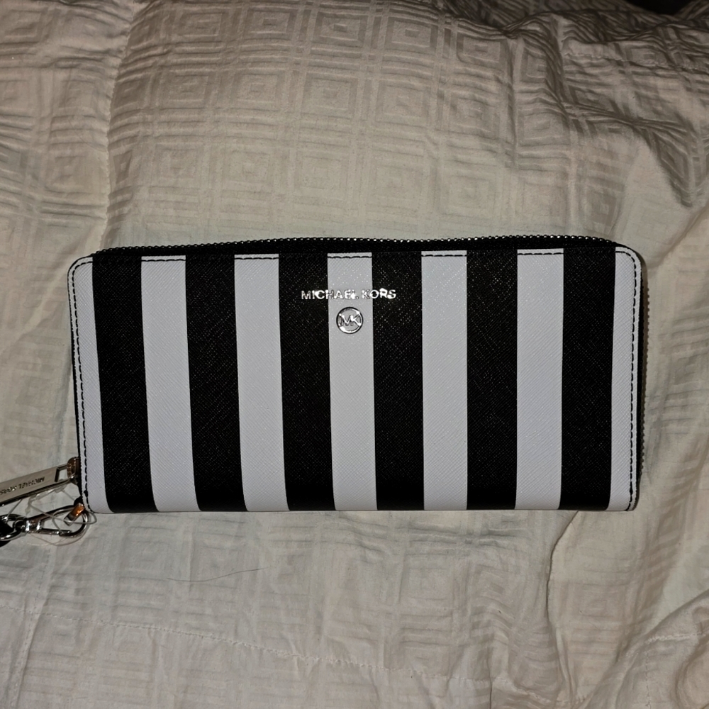 Michael Kors Jet Set Stripe Continental Wallet